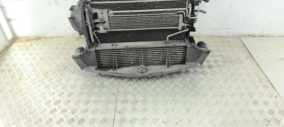 Mercedes-Benz E A207 Radiator set A2045001203 A2045000293 A2045000254