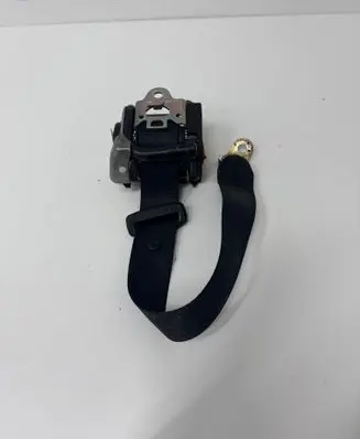 Audi A4 S4 B5 8D Rear seatbelt 566205821