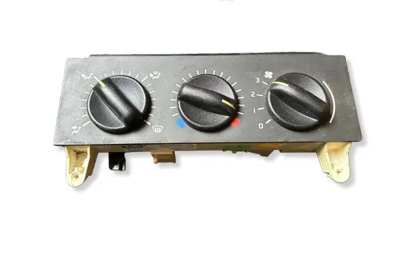 Renault Master II Climate control unit 133761F 101052
