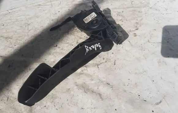 Ford Galaxy Accelerator throttle pedal 6G929F836LD