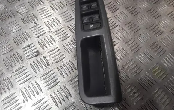 Volvo V50 Electric window control switch 30658444 03451100 30658447