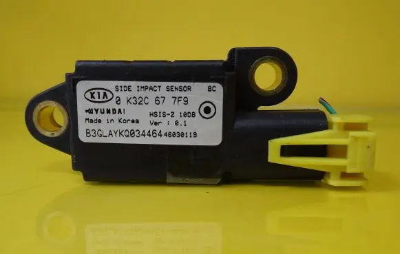KIA Rio Airbag deployment crash/impact sensor 0K32C677F9