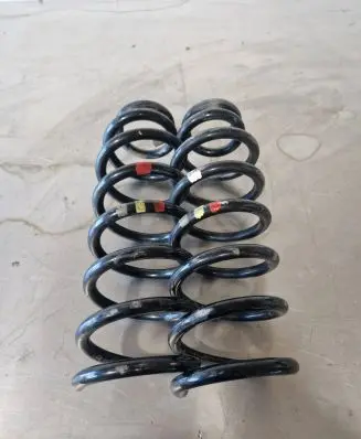 Mercedes-Benz C W205 Rear coil spring