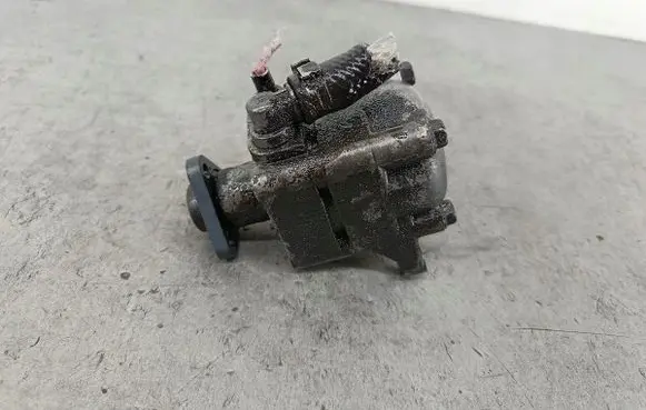 BMW 3 E46 Power steering pump 