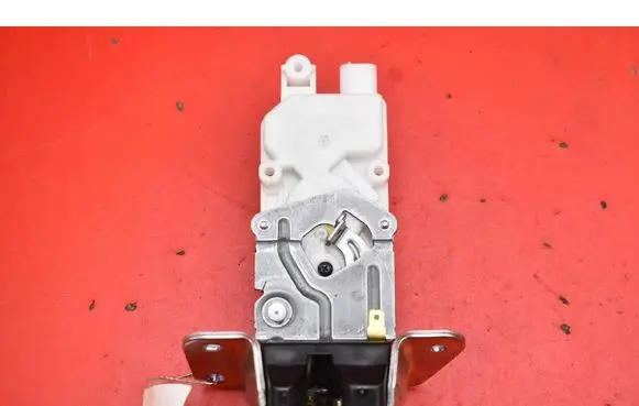 Tailgate/trunk/boot lock/catch/latch