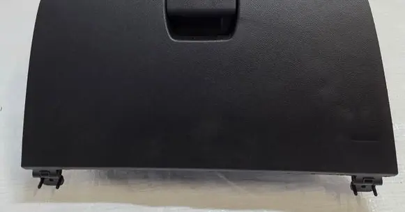 Opel Mokka Glove box 95280672