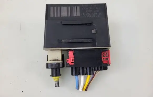 Opel Grandland X Glow plug pre-heat relay 9662570880