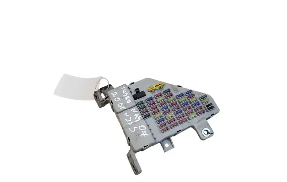 Hyundai Tucson JM Fuse module 911102E501 05527D AK5202