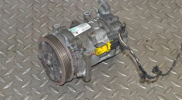 Mini Cooper Countryman R60 Air conditioning (A/C) compressor (pump) 9213175
