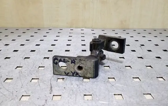 Rear door upper hinge