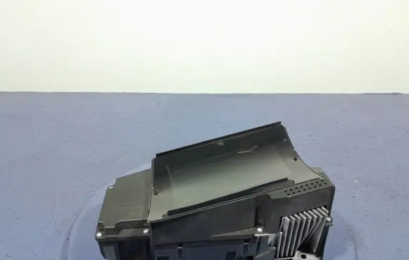 Volvo XC90 Radio/CD/DVD/GPS head unit 31473184