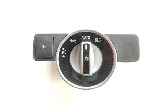 Mercedes-Benz C W204 Light switch A2129050551