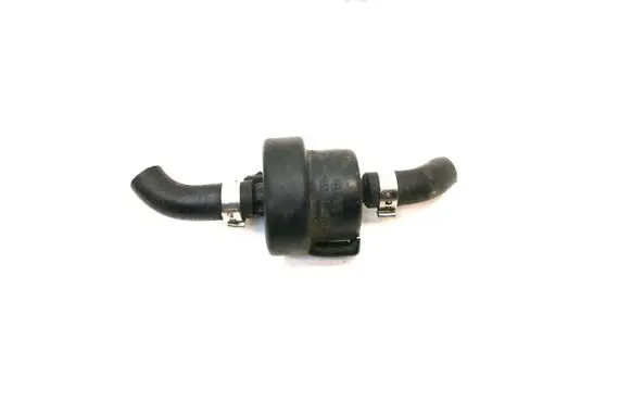 Audi A6 S6 C5 4B Vacuum valve 058133459