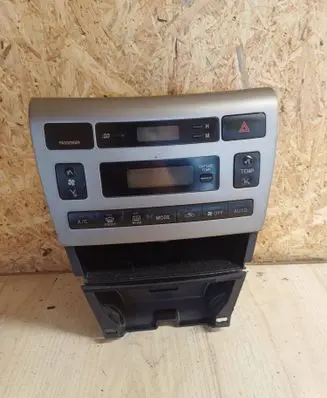 Toyota Corolla E120 E130 Climate control unit 5593012391 8865012A11
