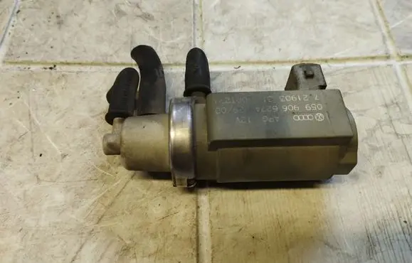 Audi A6 S6 C5 4B Turbo solenoid valve 059906627A 72190321
