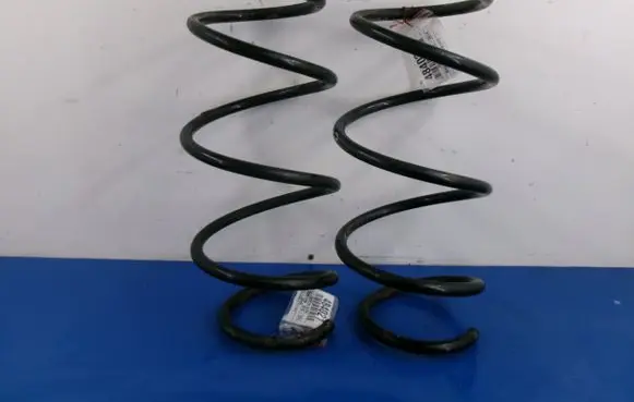 Nissan Juke I F15 Front coil spring