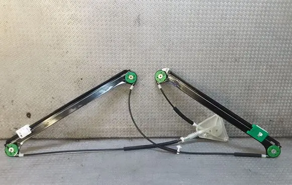 Audi A3 S3 8P Front door electric window regulator 044606000AI7564