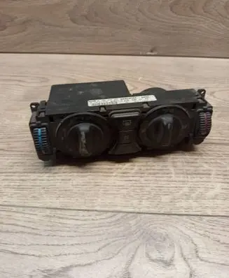 Mercedes-Benz E W210 Climate control unit 2108303185
