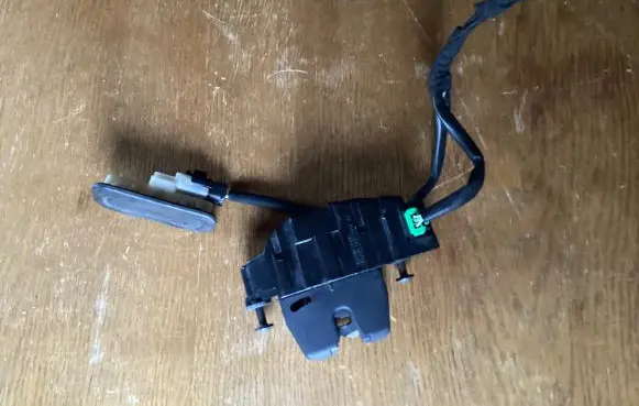 Seat Ibiza III (6L) Tailgate/trunk/boot lock/catch/latch 9660403880 06008 0009987