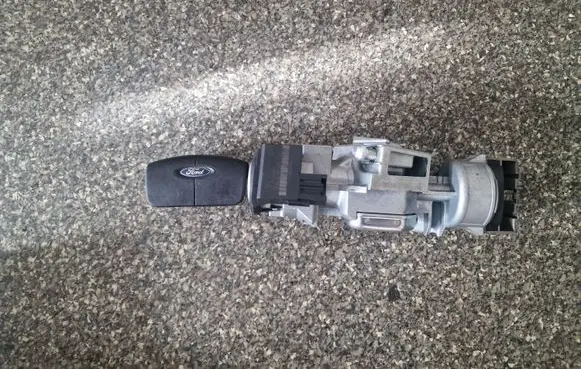 Ford Focus Ignition lock