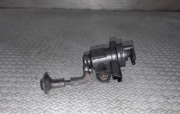 Citroen C5 Turbo solenoid valve 9635704380