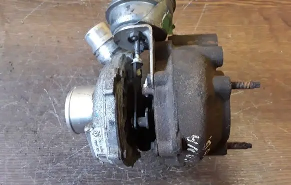 Renault Laguna III Turbo H8200347344 7650155 051043A