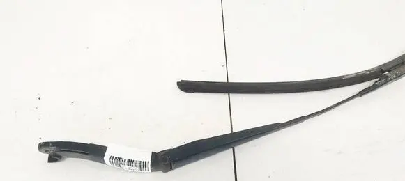 Mercedes-Benz ML W164 Front wiper blade arm A1648200540