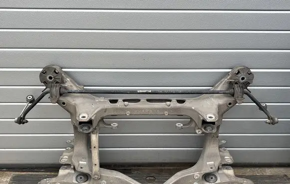 Porsche Panamera (970) Rear subframe 970331151