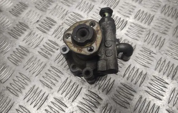 Volkswagen Golf IV Power steering pump 1K0422154B 211410