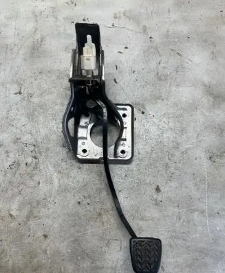 Volkswagen Caddy Brake pedal 