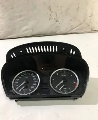 BMW 5 E60 E61 Speedometer (instrument cluster) 6974576 110080213 213486017436