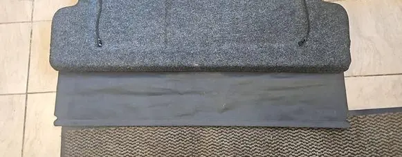 Parcel shelf