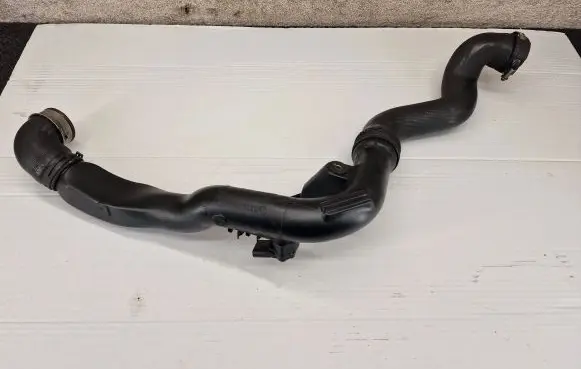 Audi A4 S4 B6 8E 8H Intercooler hose/pipe 8E0145762B