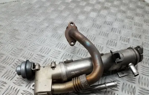 Audi A4 S4 B8 8K EGR valve cooler 03L131512AH V100