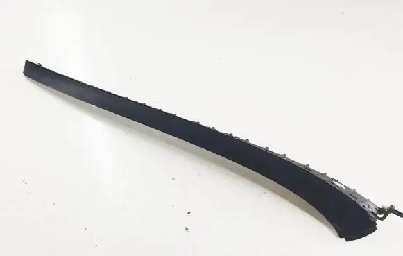 Seat Altea XL Windshield trim