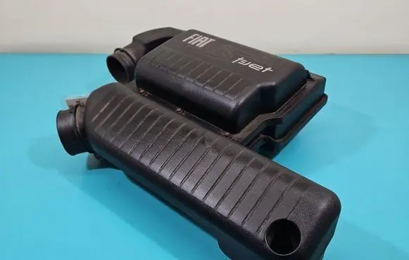 Air filter box