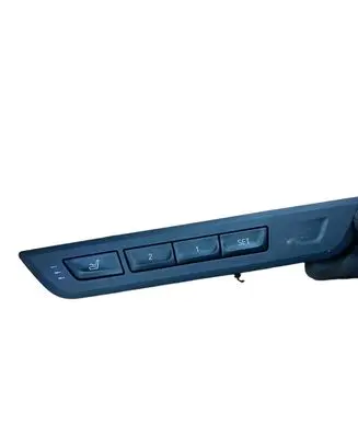 BMW M5 F90 Seat memory switch 6826755