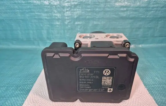 Volkswagen Caddy ABS Pump 1K0907379BL 10061939551 10096103643