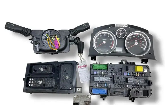 Opel Astra H Engine ECU kit and lock set 13225974 55558787
