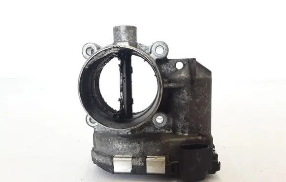Volvo XC70 Throttle valve 8692720