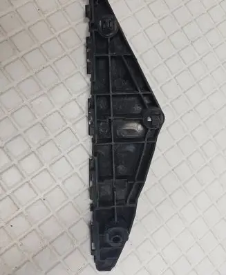 Toyota Avensis T270 Front bumper mounting bracket 5253505040