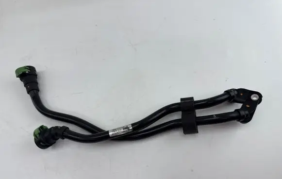 BMW 3 F30 F35 F31 Gearbox oil cooler pipe/hose 14089210
