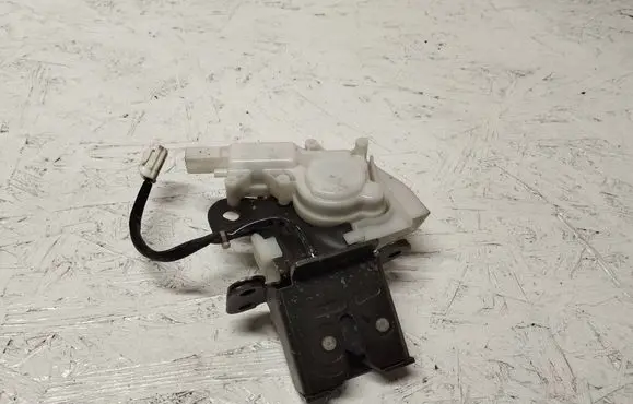Mazda 6 Tailgate/trunk/boot lock/catch/latch B6701