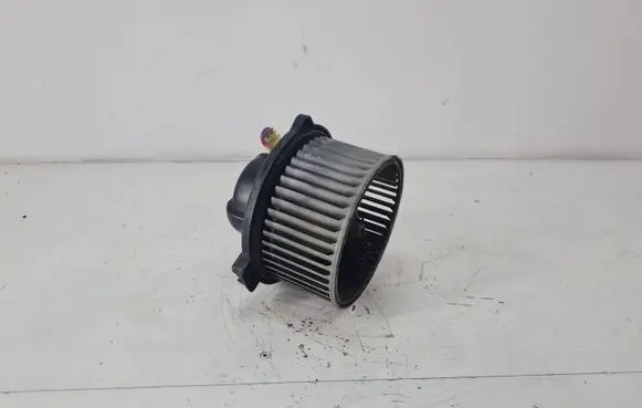 Mitsubishi Carisma Heater fan/blower 0130111191