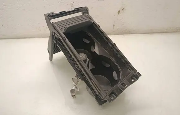 Volvo V40 Cup holder front 08632777