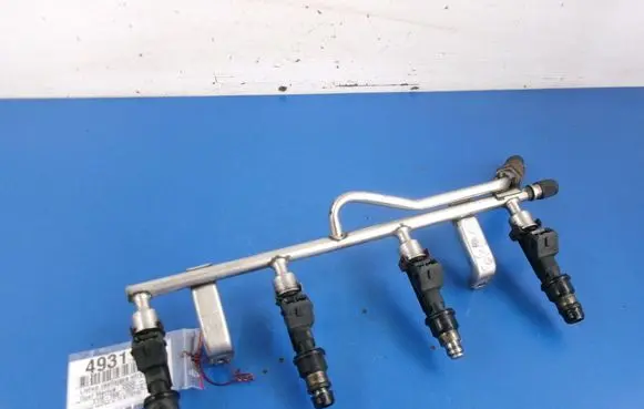 Fuel main line pipe