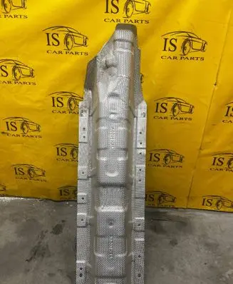 Dacia Sandero III Exhaust heat shield 747518730R