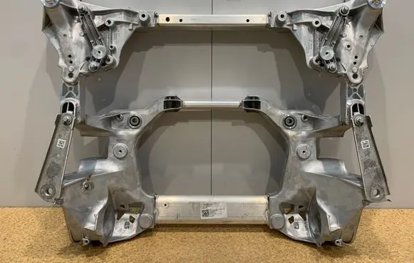 BMW 7 G70 Front subframe 6898638
