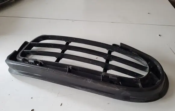 Porsche Boxster 986 Front bumper lower grill 98650555301