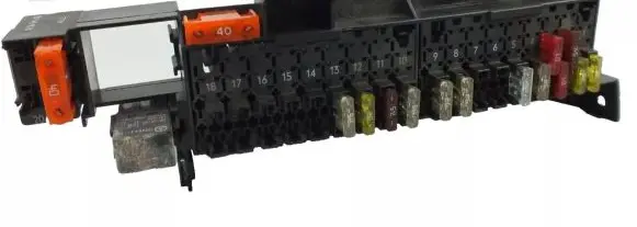 Mercedes-Benz E W210 Fuse box set 2105460543